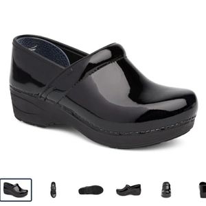 Danske XP patent leather Clogs
